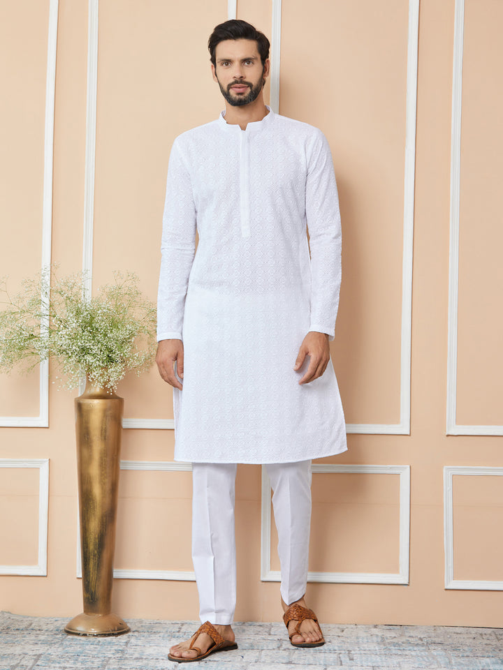 White Embroidered Chikankari Pure Cotton Straight Kurta