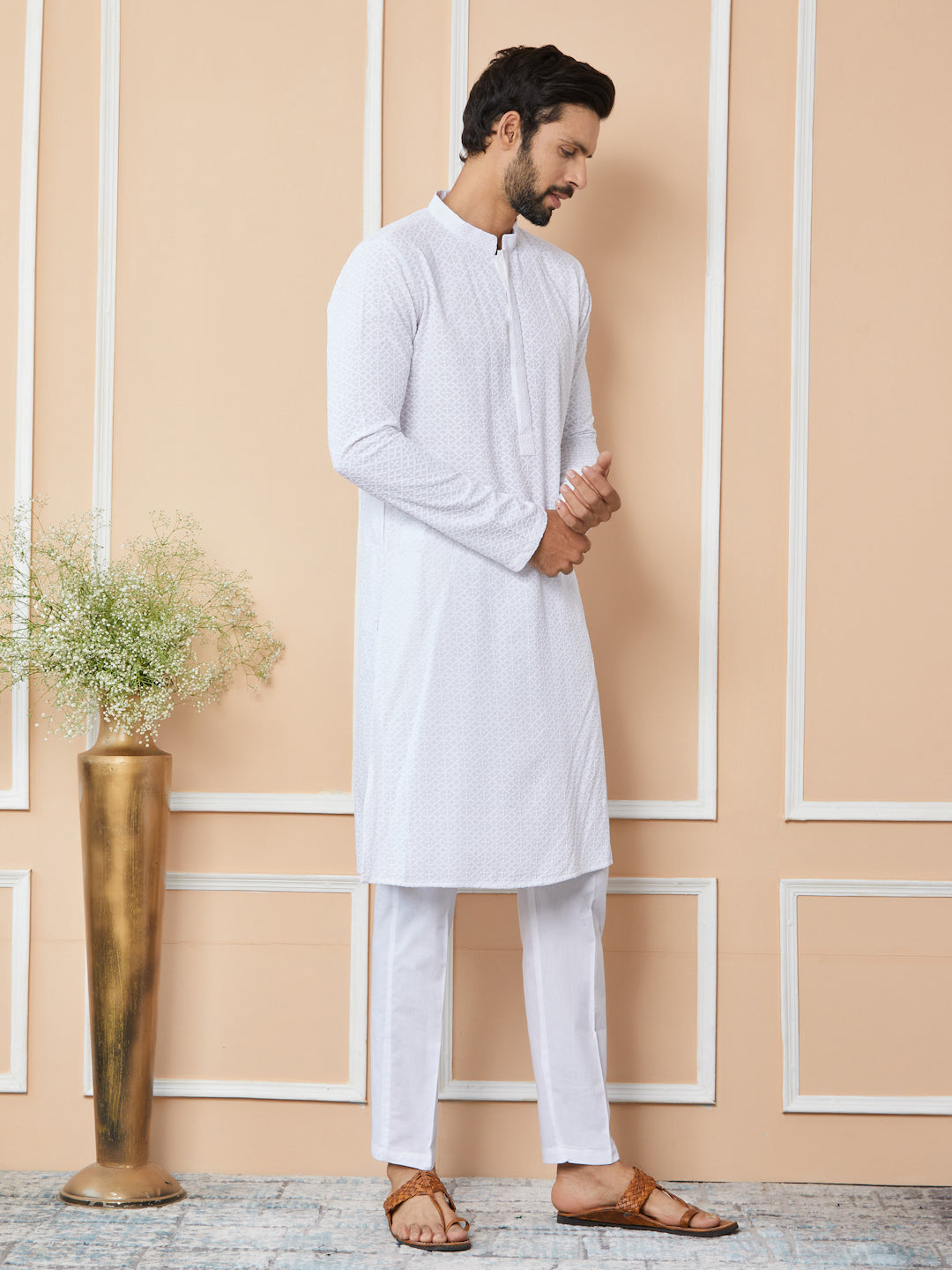 White Embroidered Chikankari Pure Cotton Straight Kurta