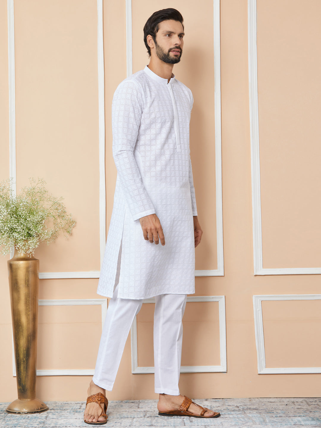 White Embroidered Chikankari Pure Cotton Straight Kurta