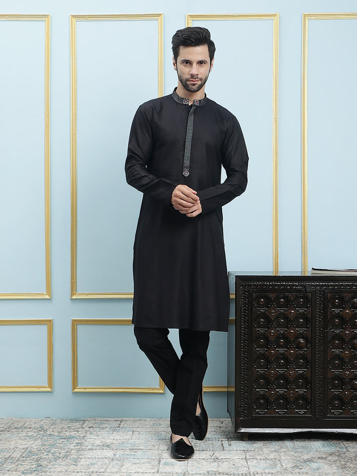 Solid Pure Cotton Straight Kurta with Pyjama