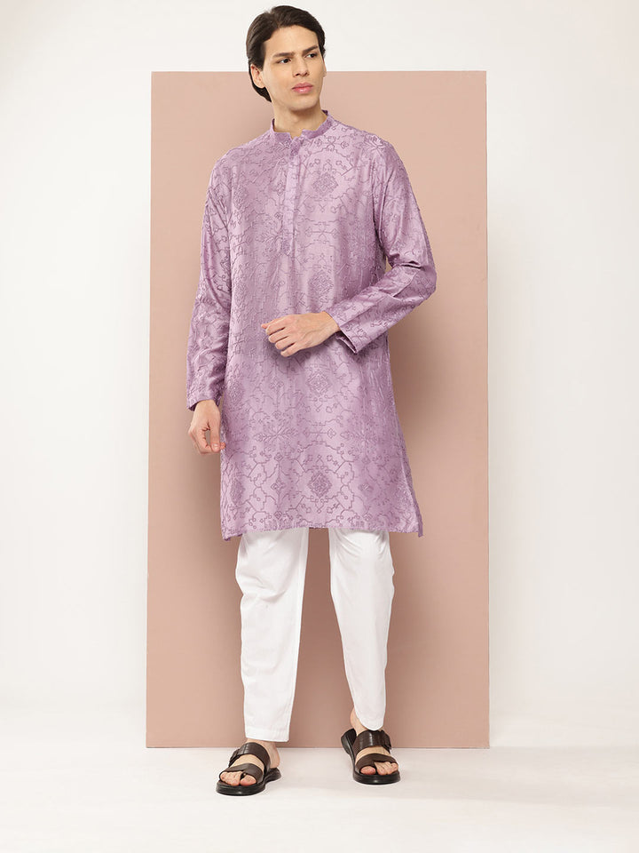 Men's Lavender Chanderi Silk Embroidered Kurta, Paired with Pyjama