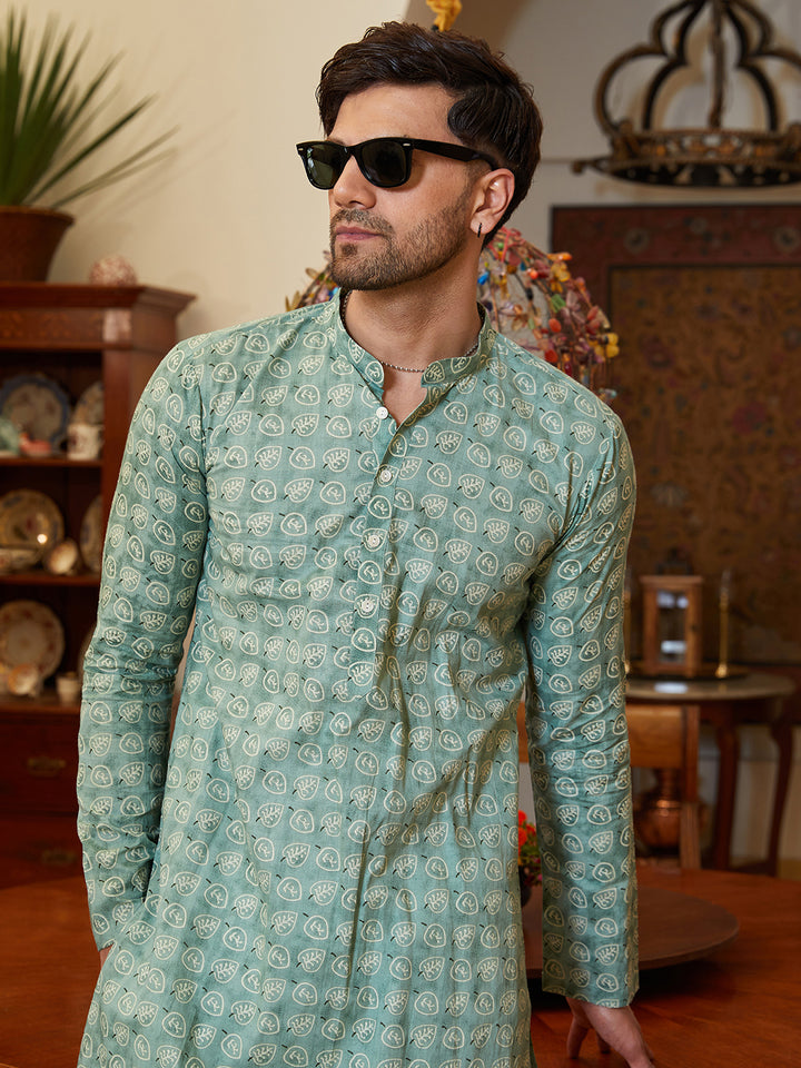 Leaf Printed Pure Cotton Straight Kurta with Pyjama