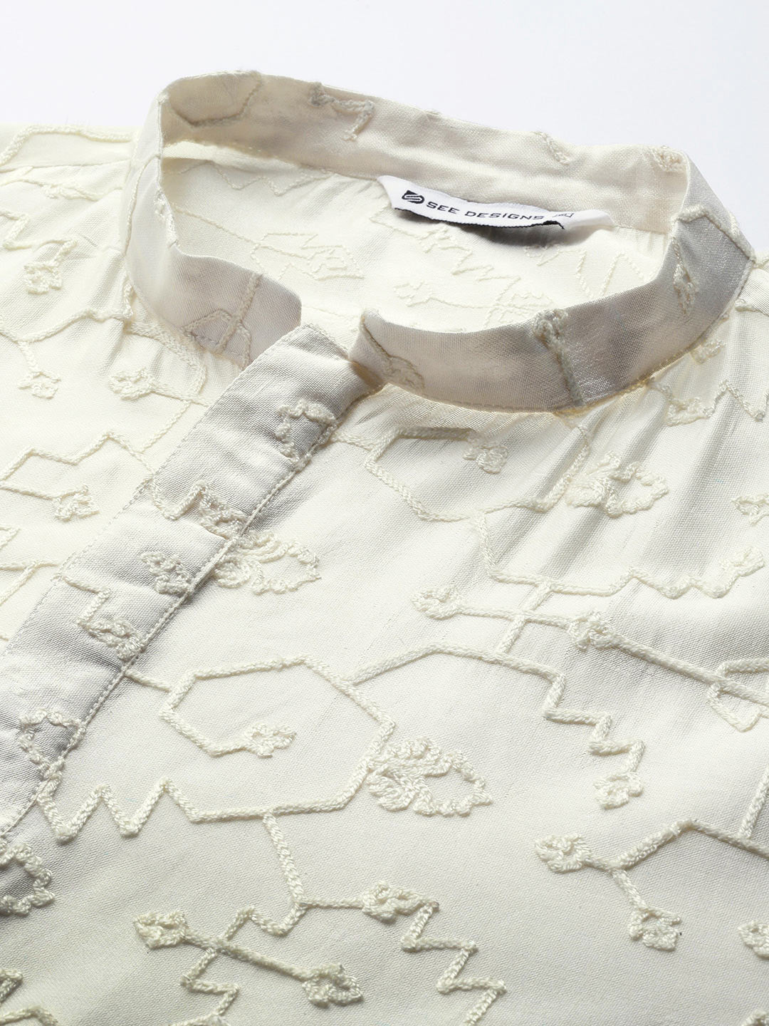 Men's Off White Chanderi Silk Embroidered Kurta, Paired with Pyjama