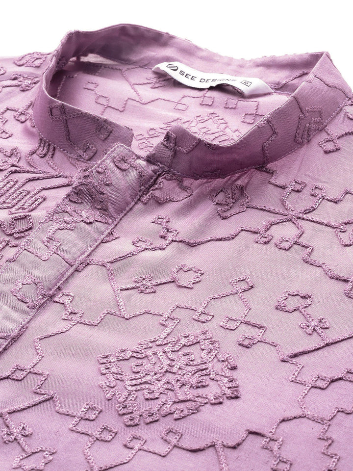 Men's Lavender Chanderi Silk Embroidered Kurta, Paired with Pyjama