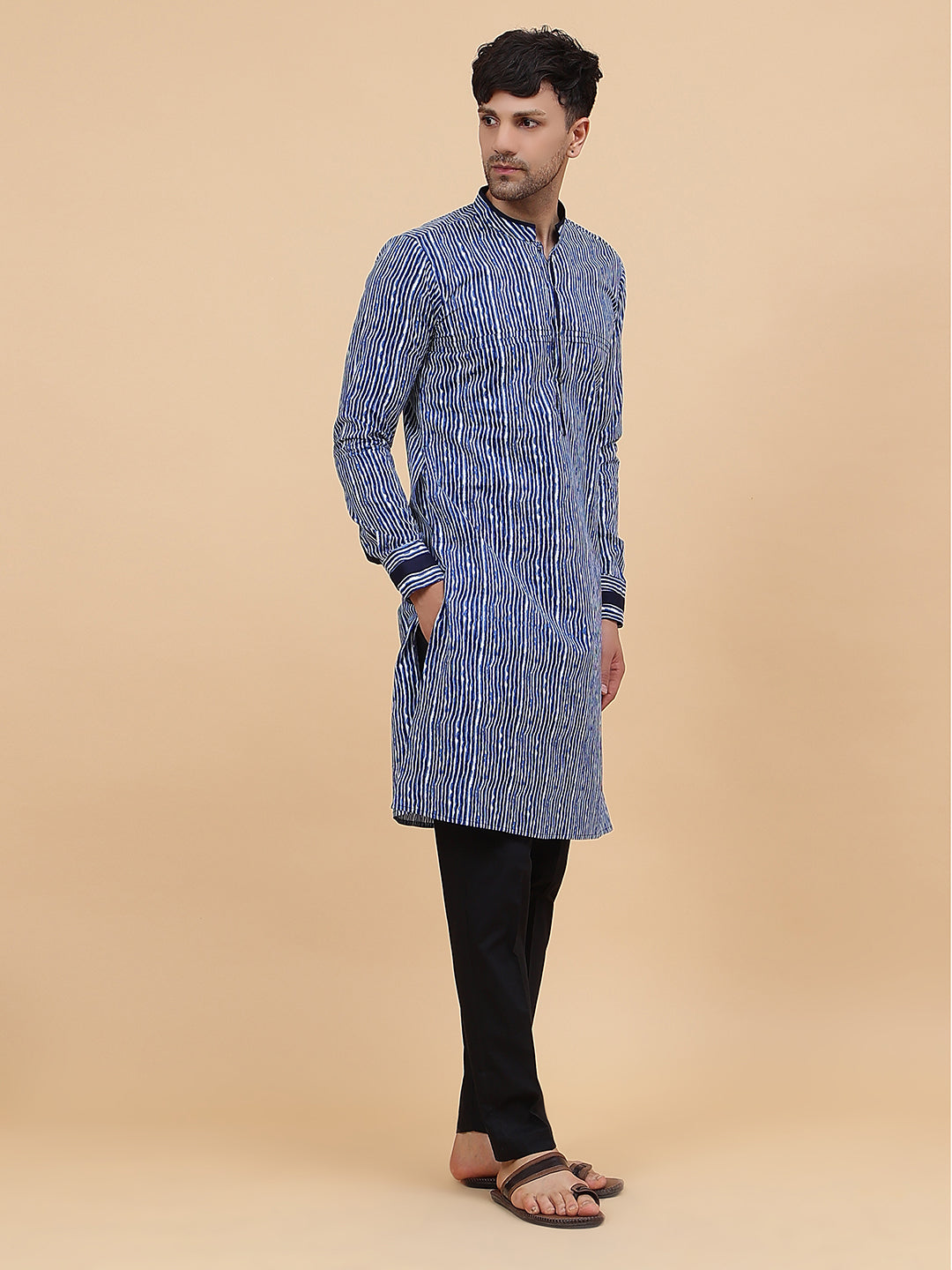 Blue Striped Printed Kurta With Pyjama