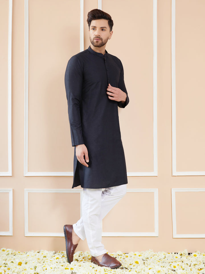 Black Cotton Solid Straight Kurta with Pyjama