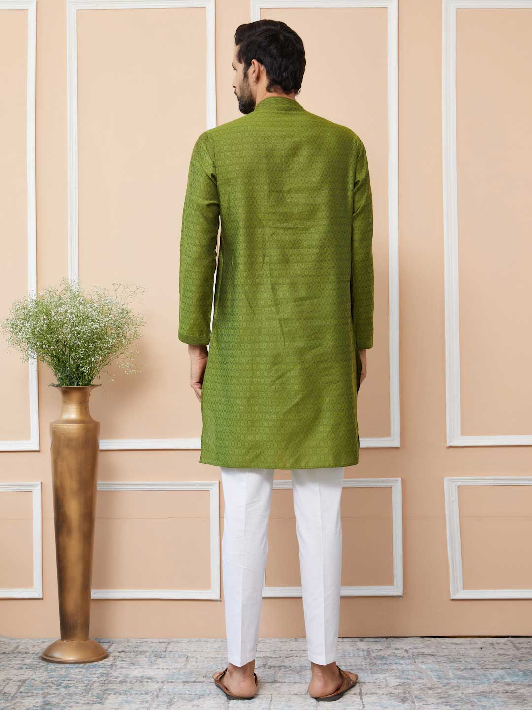 Green Ethnic Motifs Silk Jacquard Woven Design Straight Kurta with Pyjama