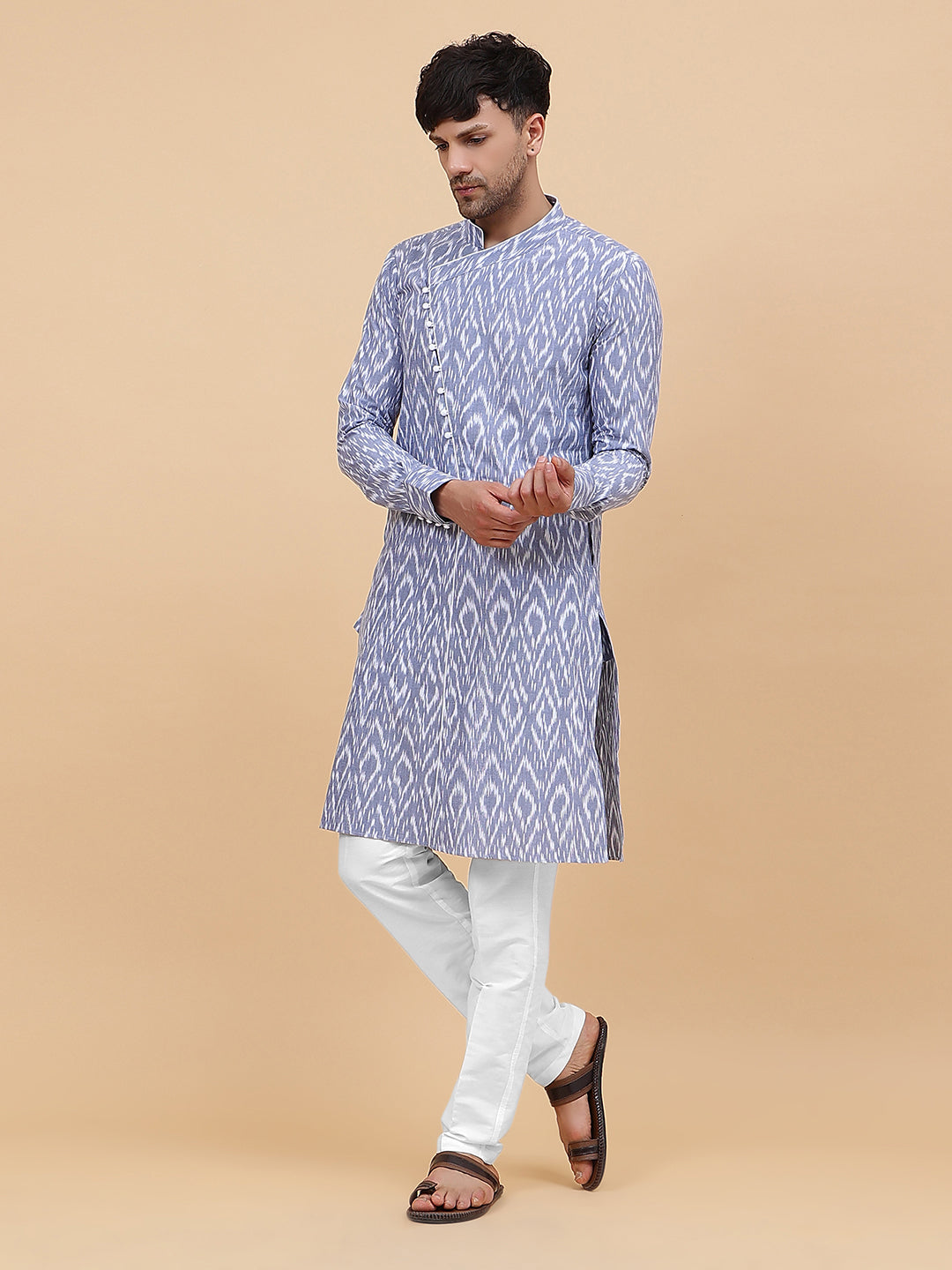 Grey Ikat Printed Kurta With Pyjama