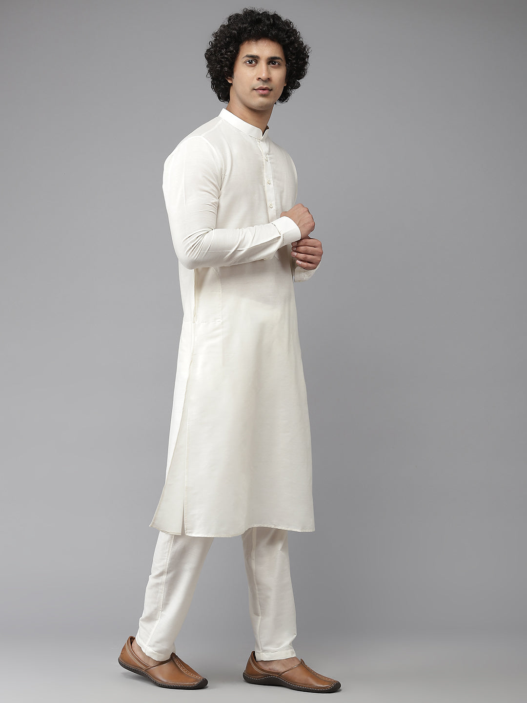 Solid Kurta With Pyjama & Jacquard Nehru Jacket