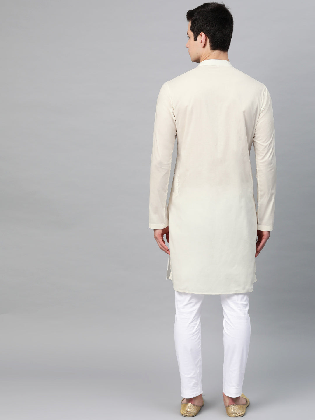 Off White Embroidered kurta with Pyjama