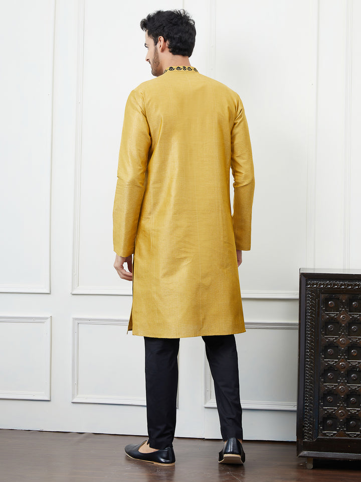 Solid Pure Cotton Straight Kurta with Embroidered Neck Design