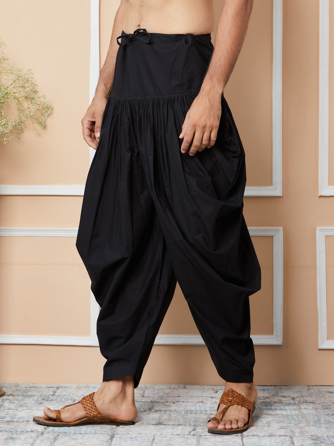 Black Mid-Rise Loose-Fit Pure Cotton Salwar