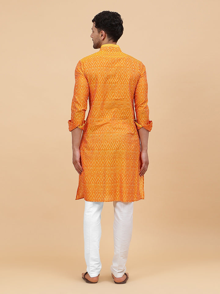 Ikat Printed Kurta With Pyjama