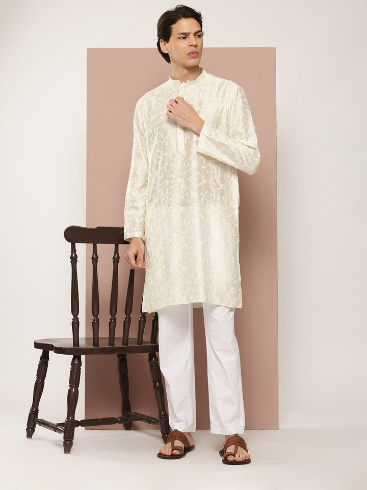 Men's Off White Chanderi Silk Embroidered Kurta, Paired with Pyjama