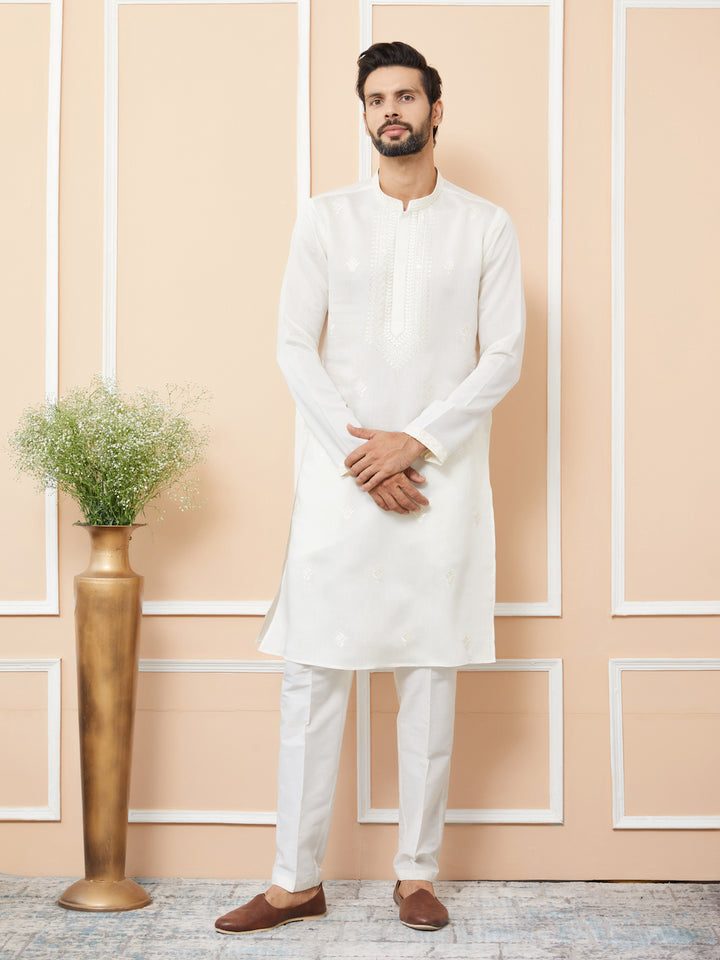 Off-White Embroidered Chanderi Silk Straight Kurta with Pyjama