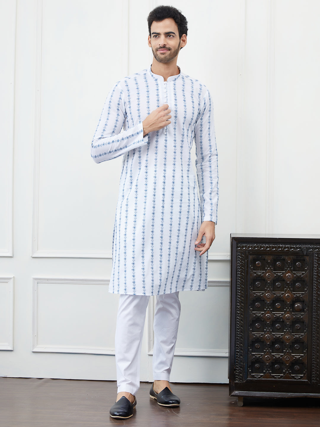 Embroidered Pure Cotton Straight Kurta