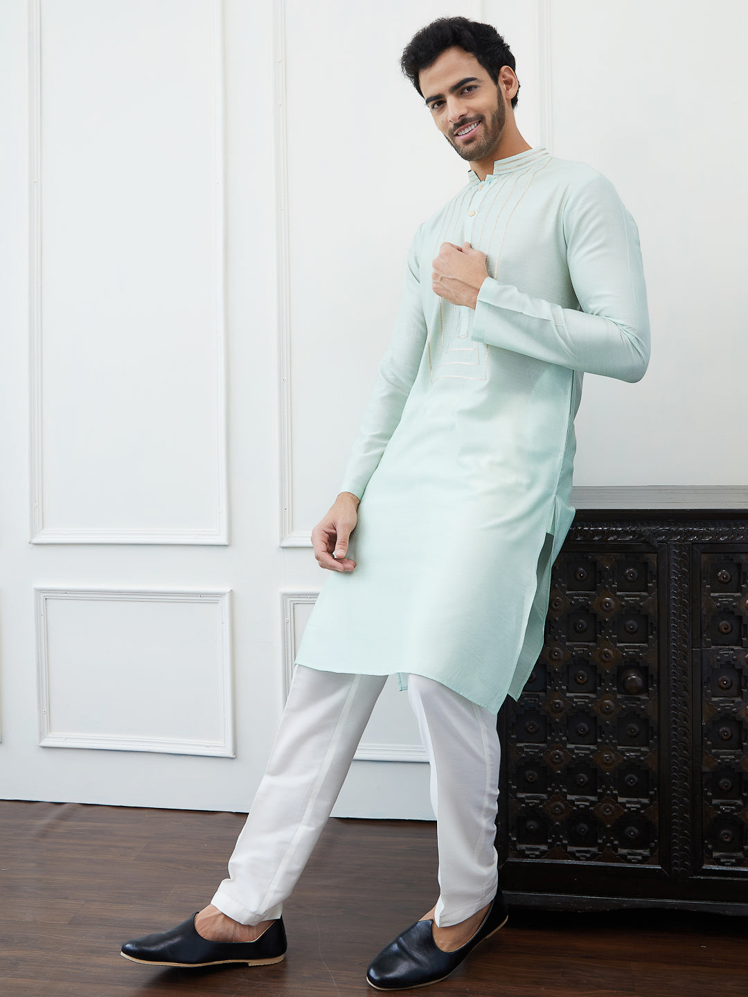 Solid Pure Cotton Straight Kurta with Gota Neck Design