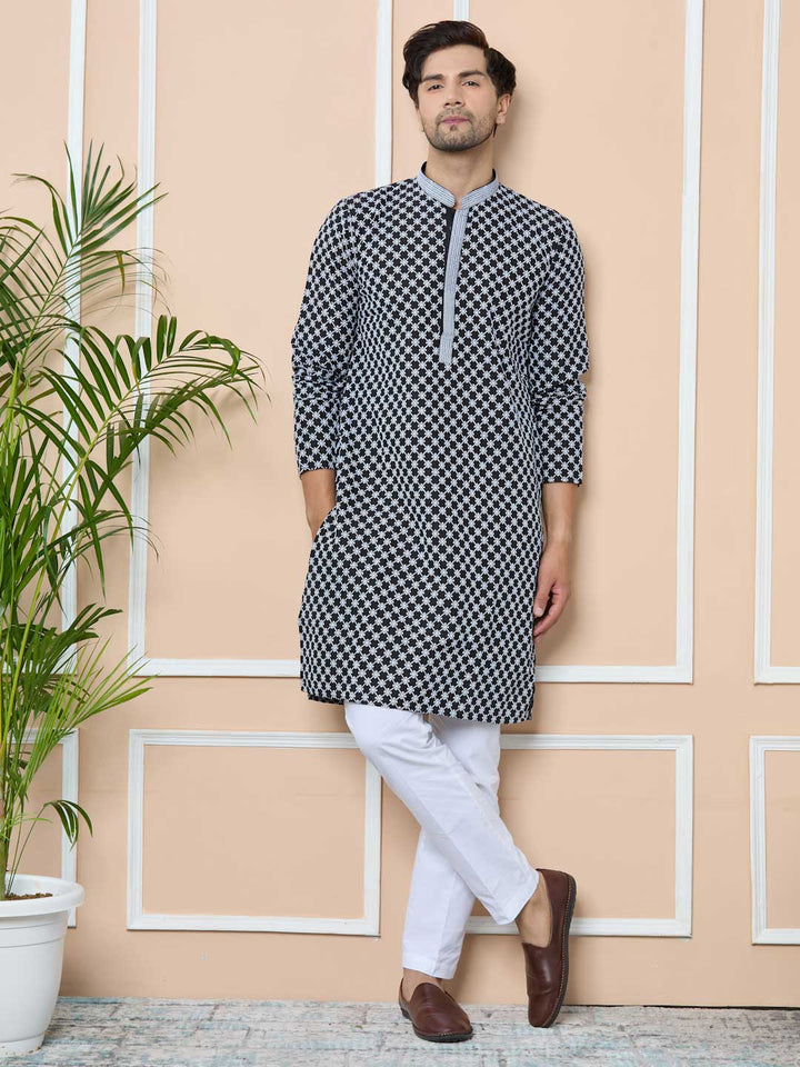 Black Ethnic Motifs Embroidered Mandarin Collar Straight Kurta with Pyjama