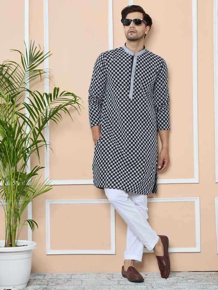 Black Ethnic Motifs Embroidered Mandarin Collar Straight Kurta with Pyjama