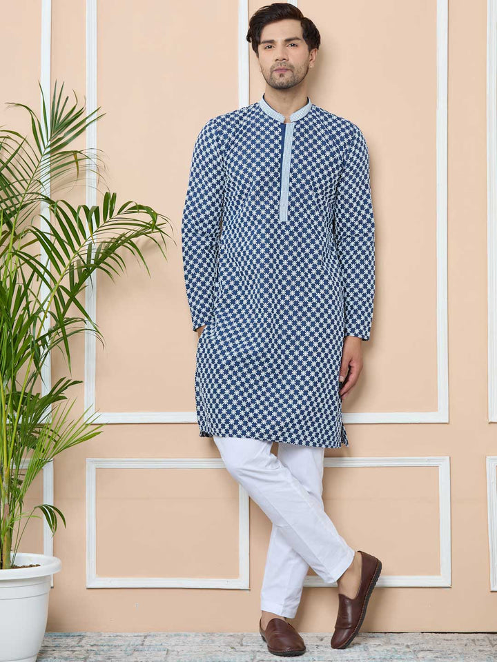 Blue Ethnic Motifs Embroidered Mandarin Collar Straight Kurta