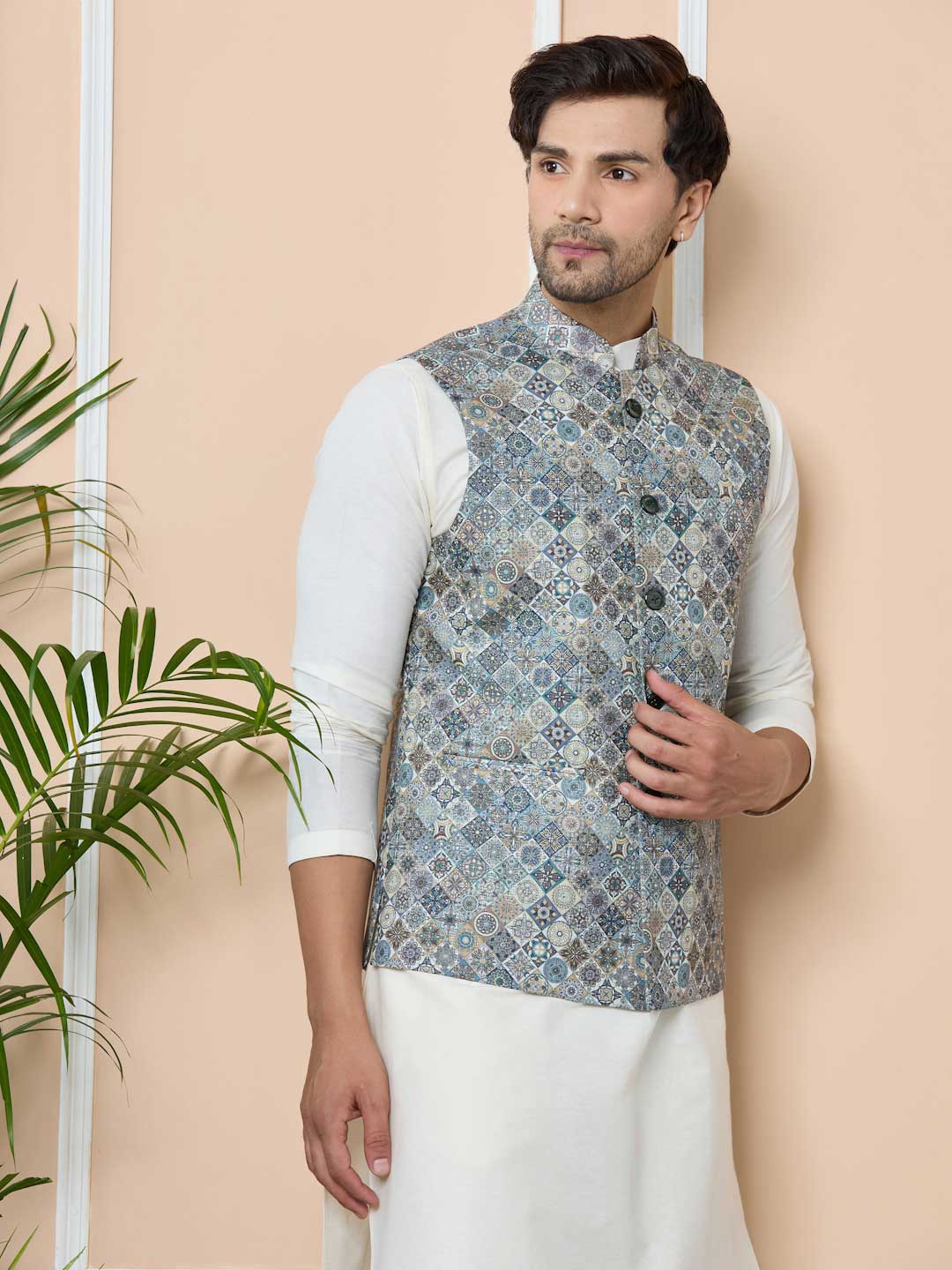 Gray Ethnic Motif Printed Nehru Jacket with Solid Kurta-Pyjama (3 Piece Set)