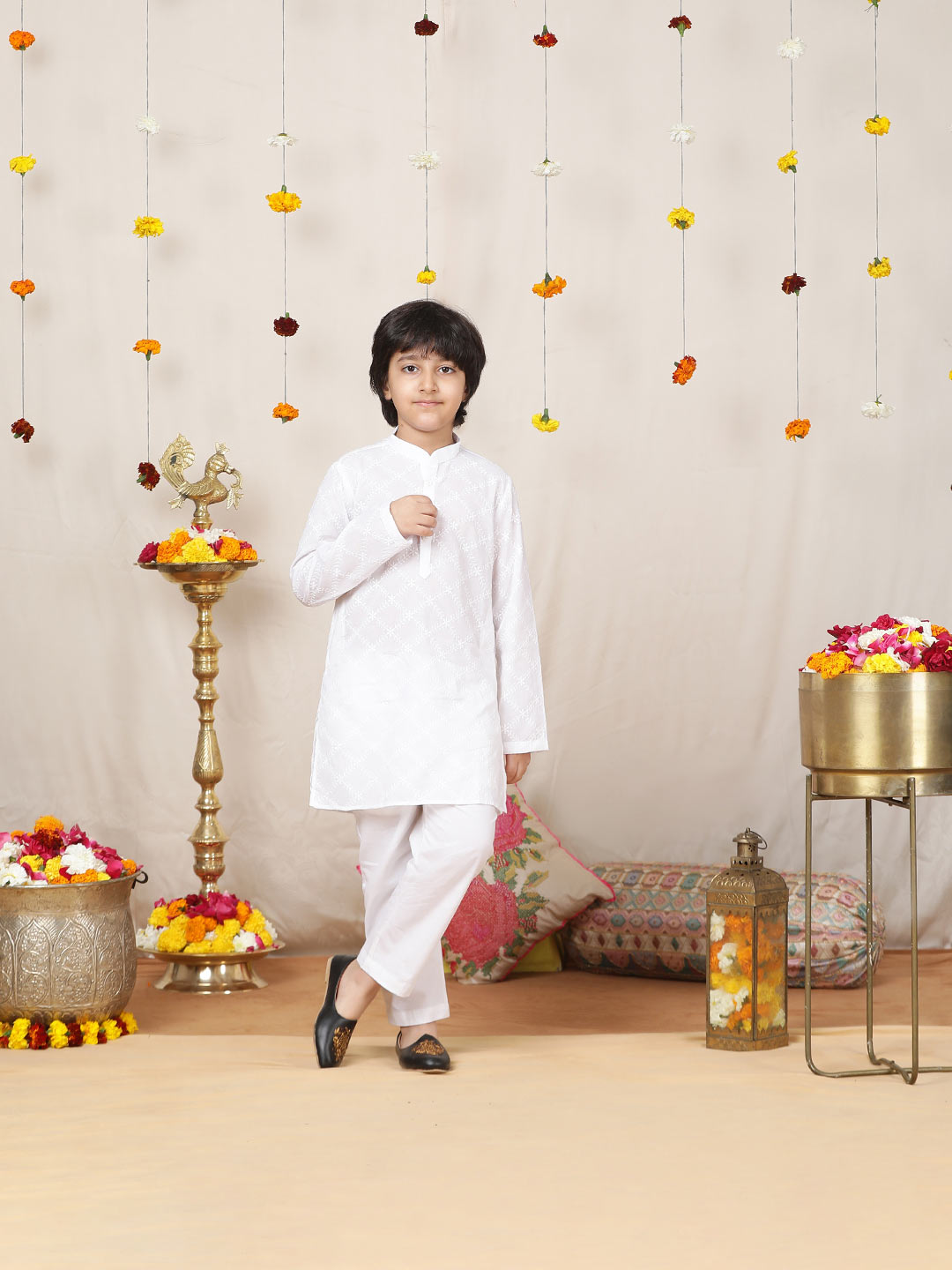 Boy's White Chikankari Embroidered Pure Cotton Straight Kurta