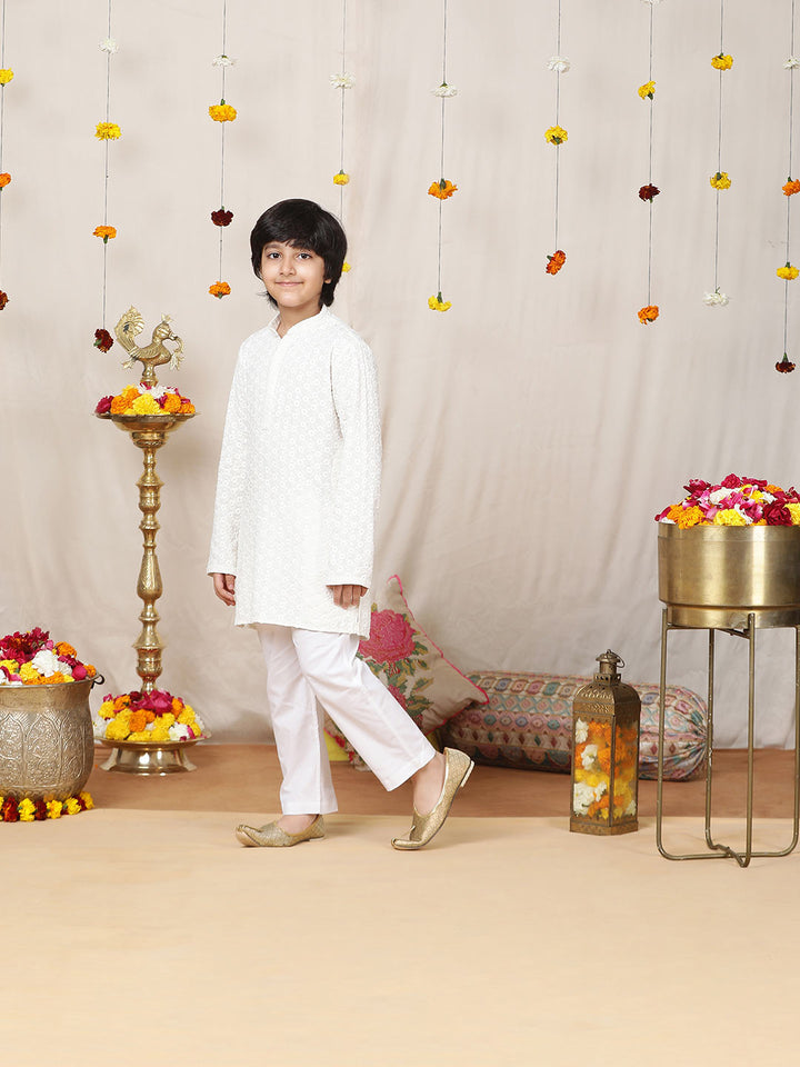 Boy's Off-White Sequinned Embroidered Rayon Straight Kurta with Pyjama