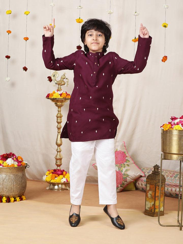 Boy's Purple Sequinned Motif Embroidered Rayon Straight Kurta