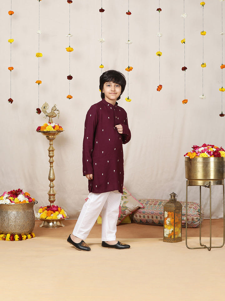 Boy's Purple Sequinned Motif Embroidered Rayon Straight Kurta