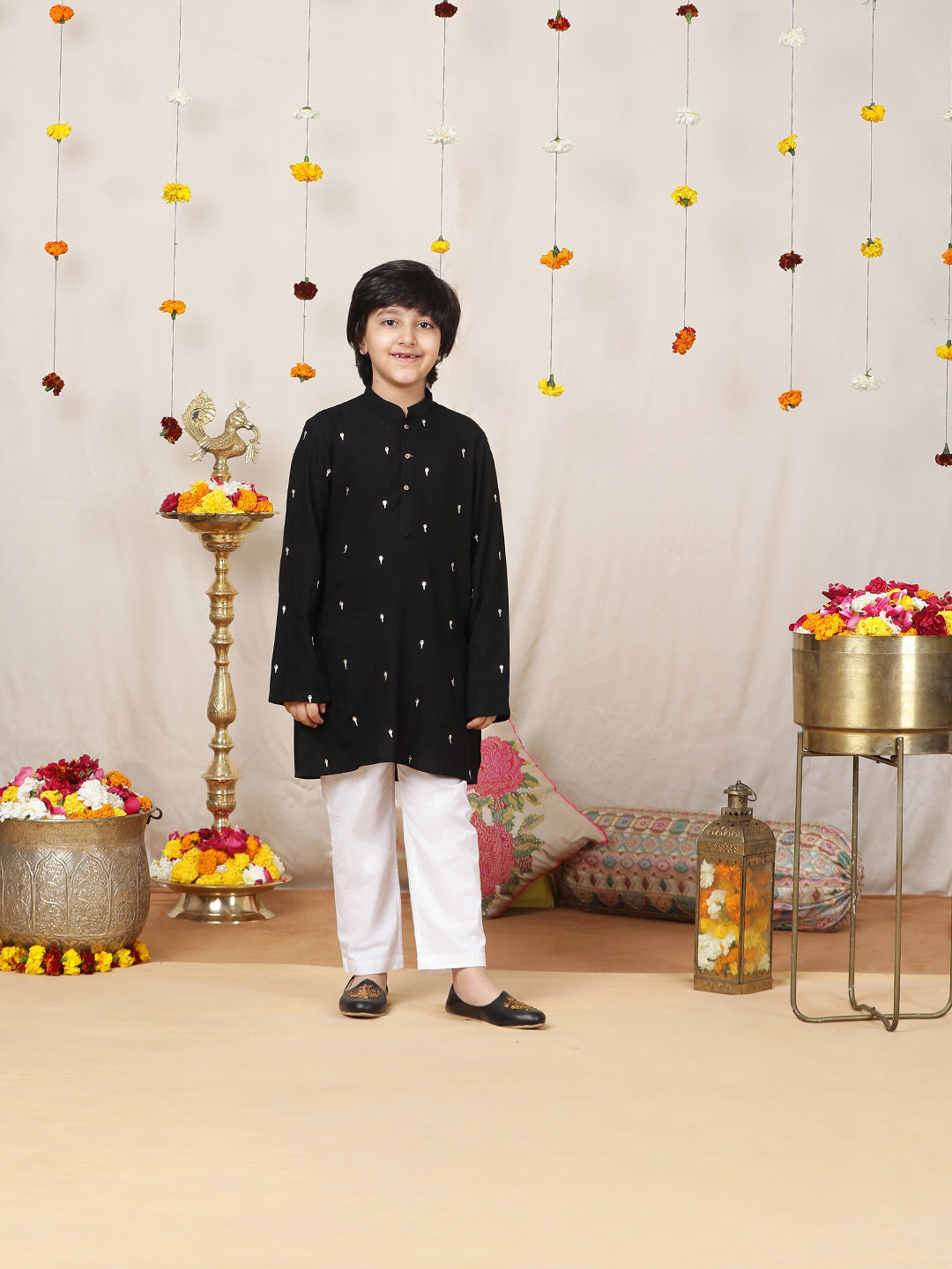 Boy's Black Sequinned Motif Embroidered Rayon Straight Kurta