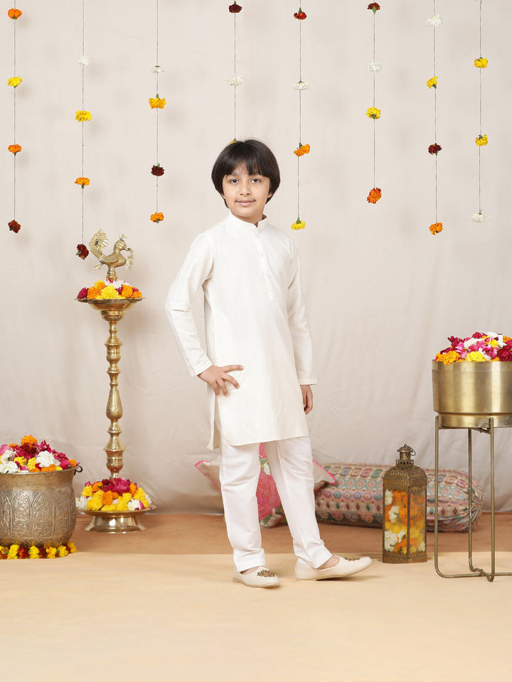 Boy's Cream Solid Cotton Dulux Straight Kurta with Pyjama