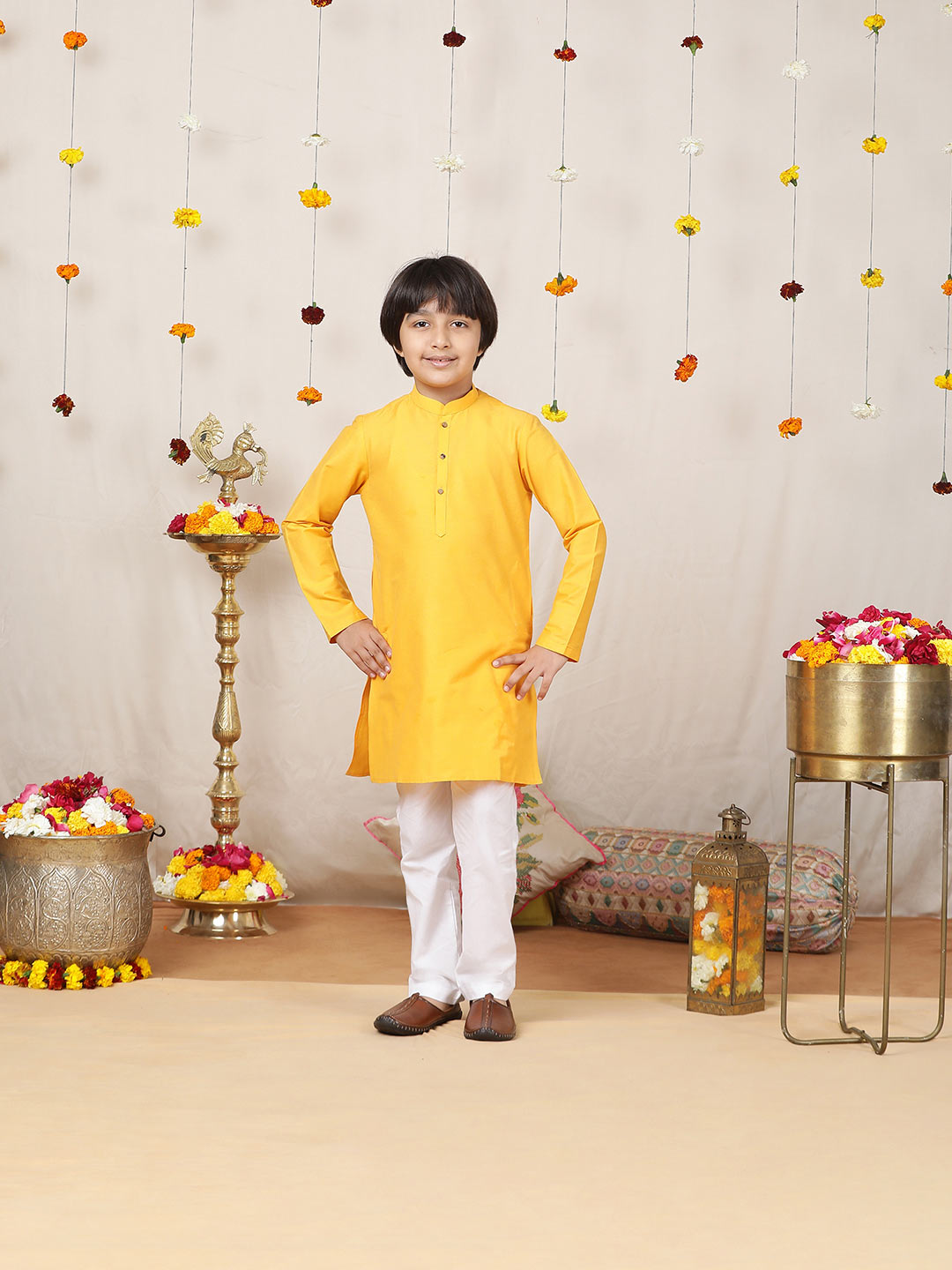 Boy's Yellow Solid Cotton Dulux Straight Kurta with Pyjama