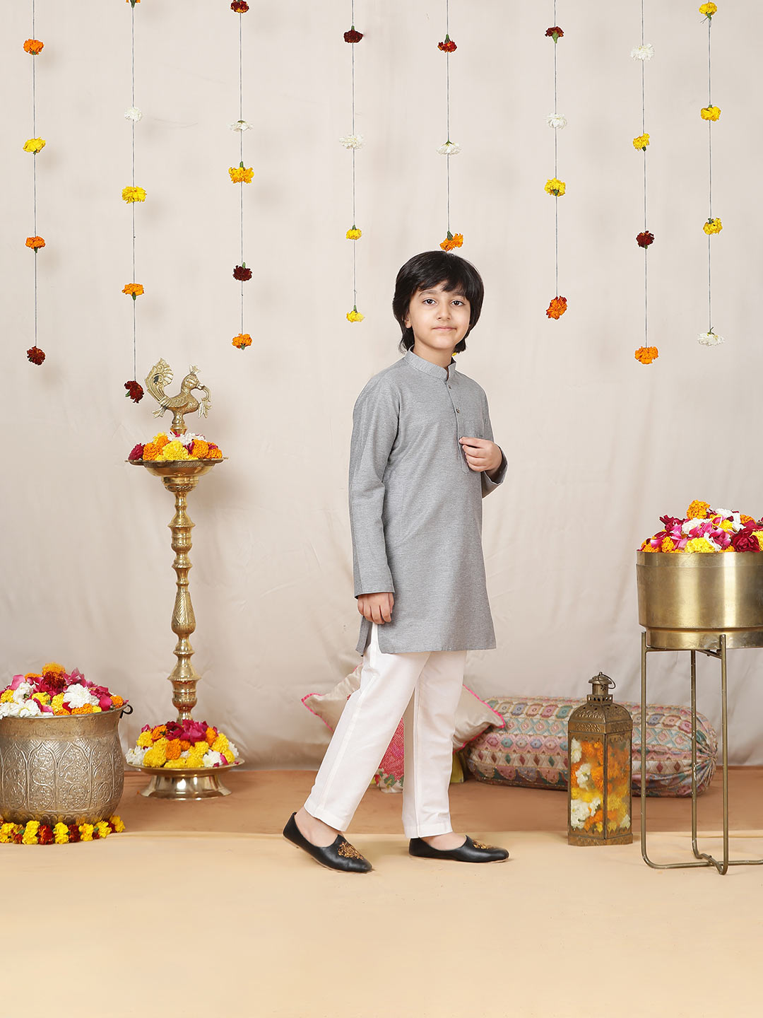 Boy's Gray Solid Cotton Dulux Straight Kurta