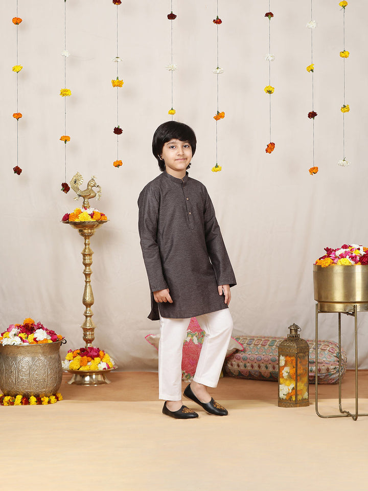 Boy's Dark Brown Solid Cotton Dulux Straight Kurta with Pyjama