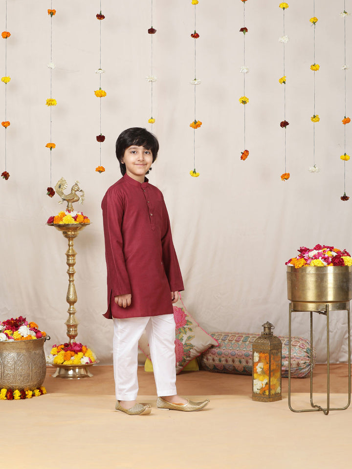 Boy's Maroon Solid Cotton Dulux Straight Kurta with Pyjama