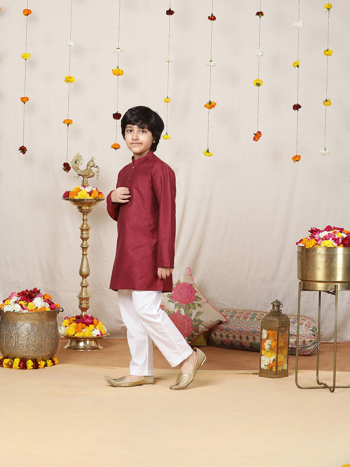 Boy's Maroon Solid Cotton Dulux Straight Kurta with Pyjama