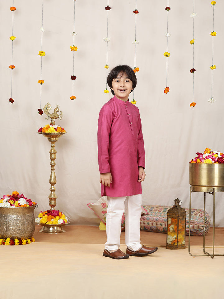 Boy's Pink Solid Cotton Dulux Straight Kurta with Pyjama