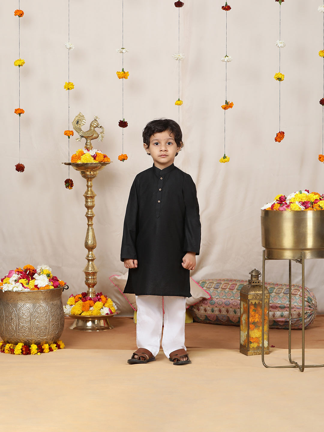 Boy's Black Solid Cotton Dulux Straight Kurta with Pyjama