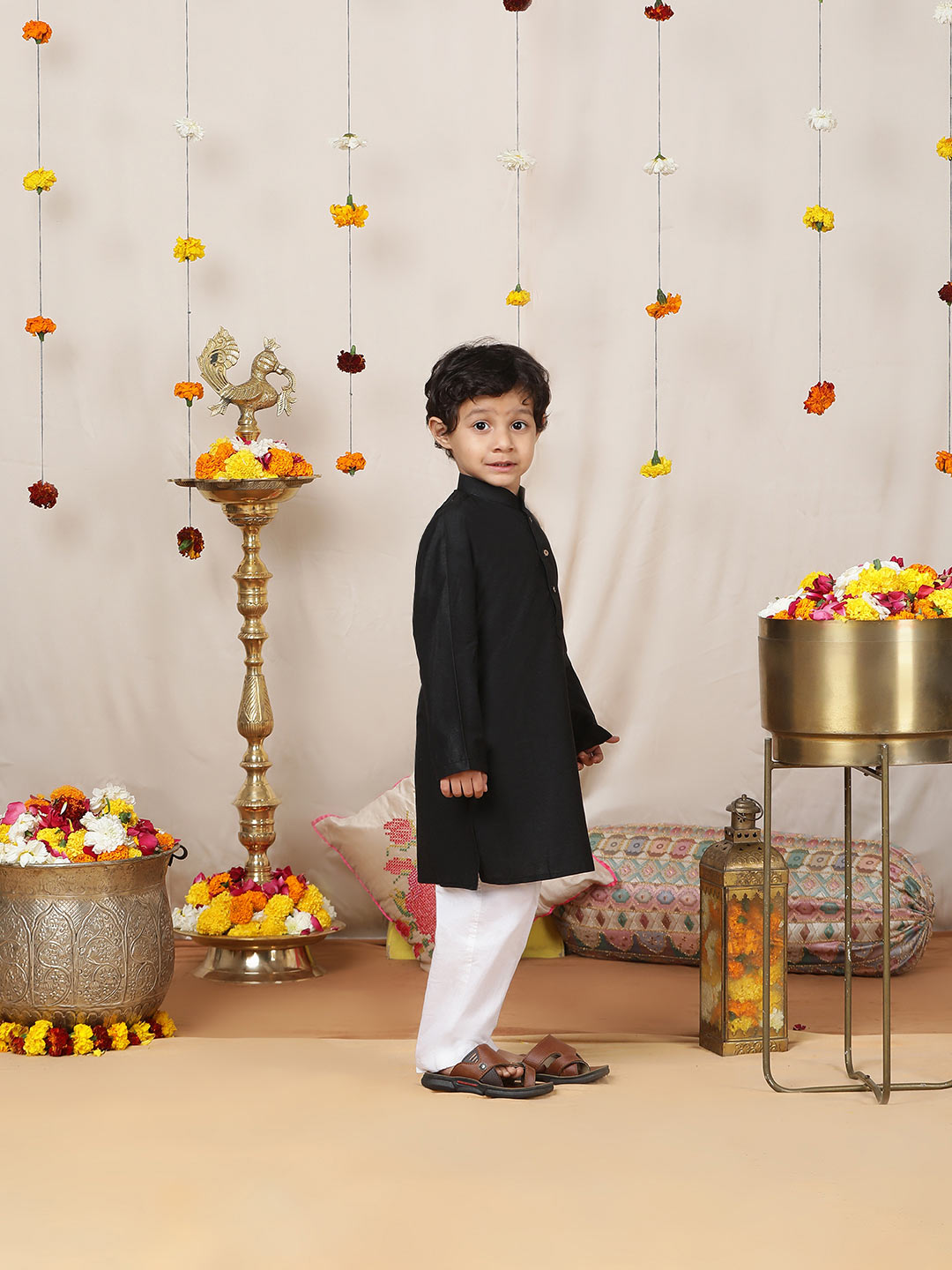 Boy's Black Solid Cotton Dulux Straight Kurta with Pyjama