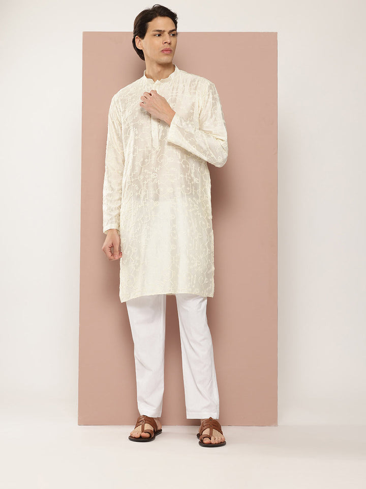 Men's Off White Chanderi Silk Embroidered Kurta, Paired with Pyjama